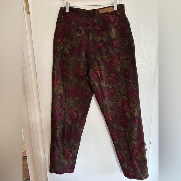 Vintage Bill Blass Floral Straight leg Jeans in Burgundy and Olive - Picture 4 of 8